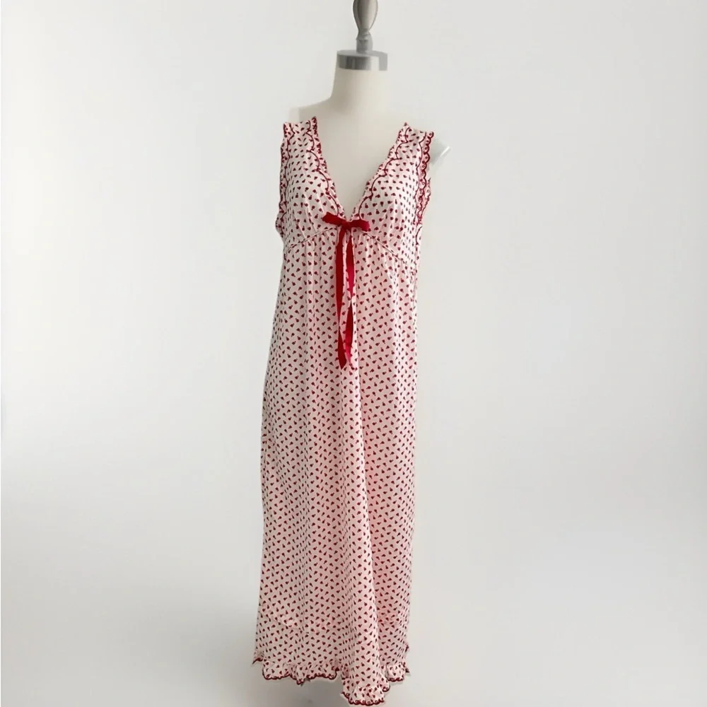 Vintage 1960s Barbizon Seraphim Batiste Red & White Floral Long Nightgown Medium - Picture 2 of 13